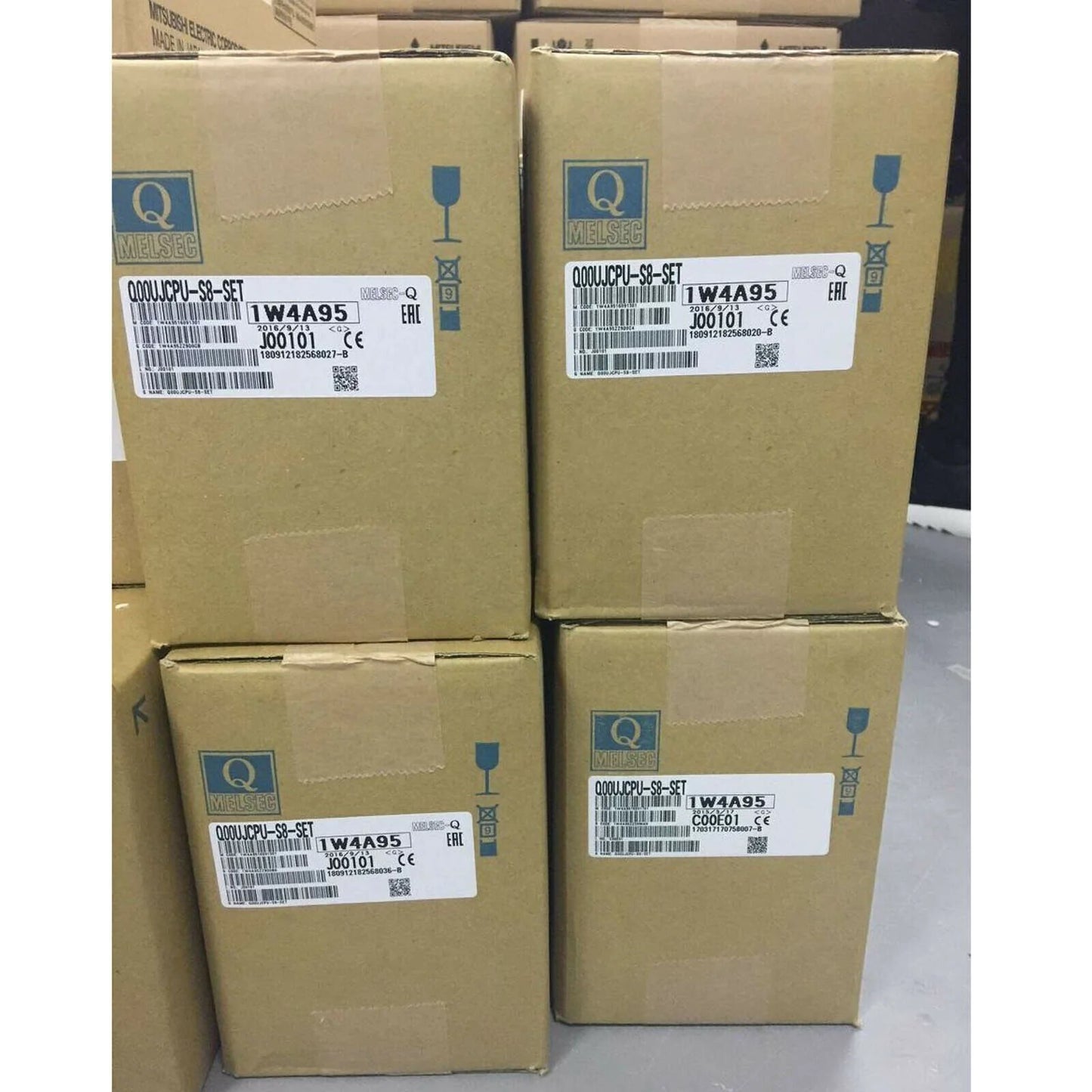 Mitsubishi 1PC in box Q00JCPU-S8-SET PLC module One year - MITSUBISHI [1]