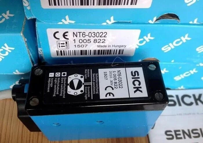 NEW SICK NT6-03022 Color Code Sensor for Precision Applications - SICK [1]