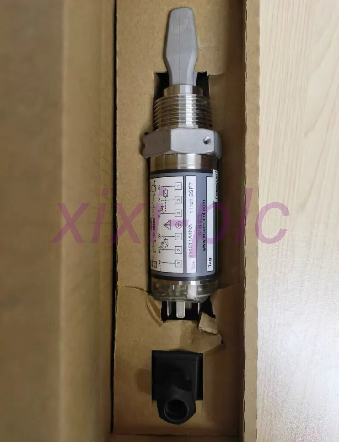 New 1PCS Emerson 211011A1NA Liquid Level Switch - EMERSON [1]