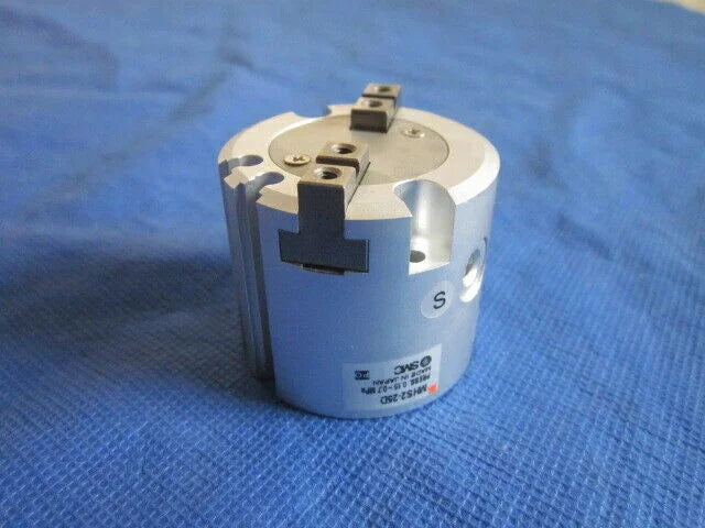 New 1-Piece SMC MHS220D Pneumatic Finger Clamp - SMC [4]