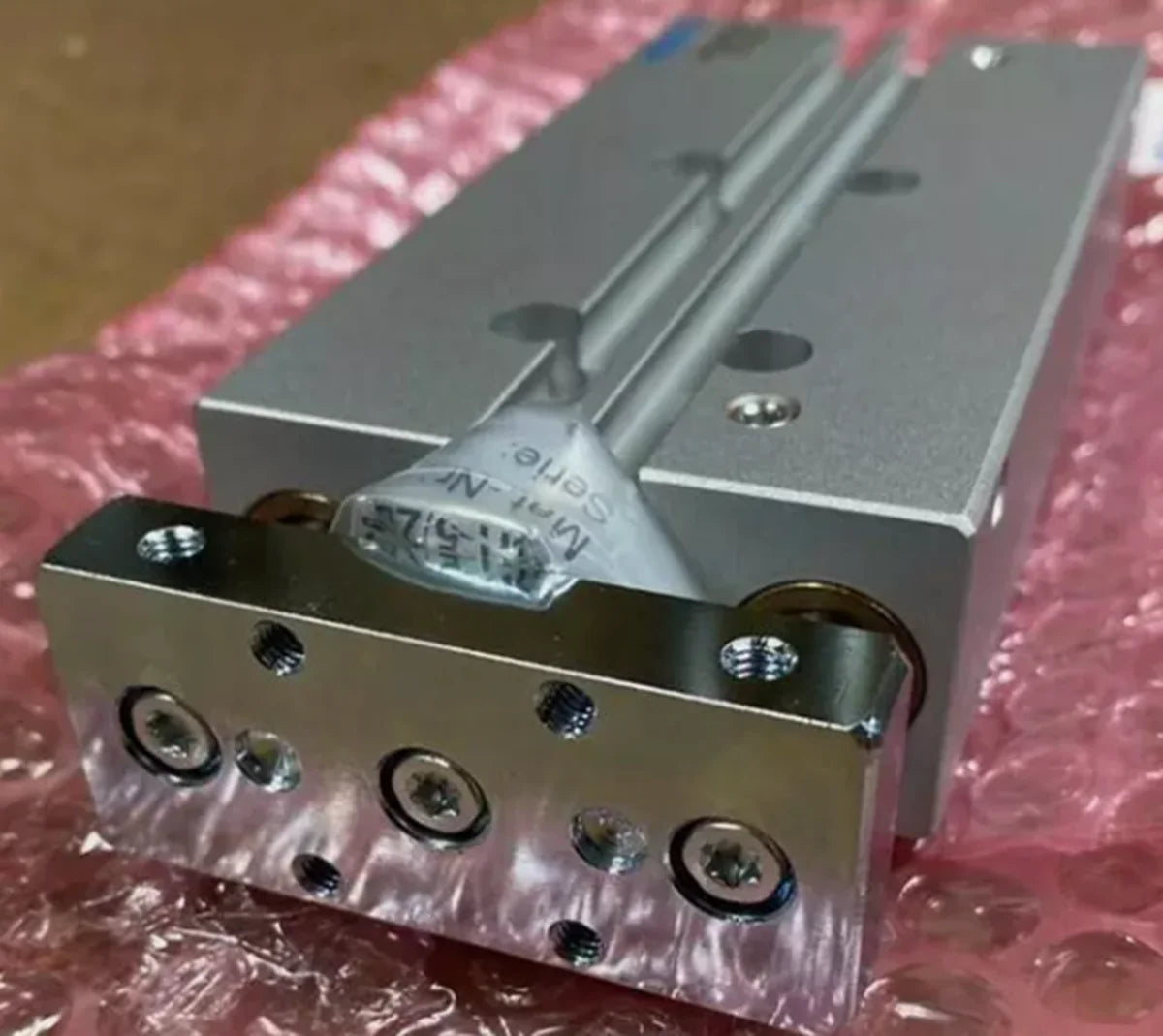 New FESTO DFM-12-80 Pneumatic Cylinder with Guided Drive - FESTO [2]