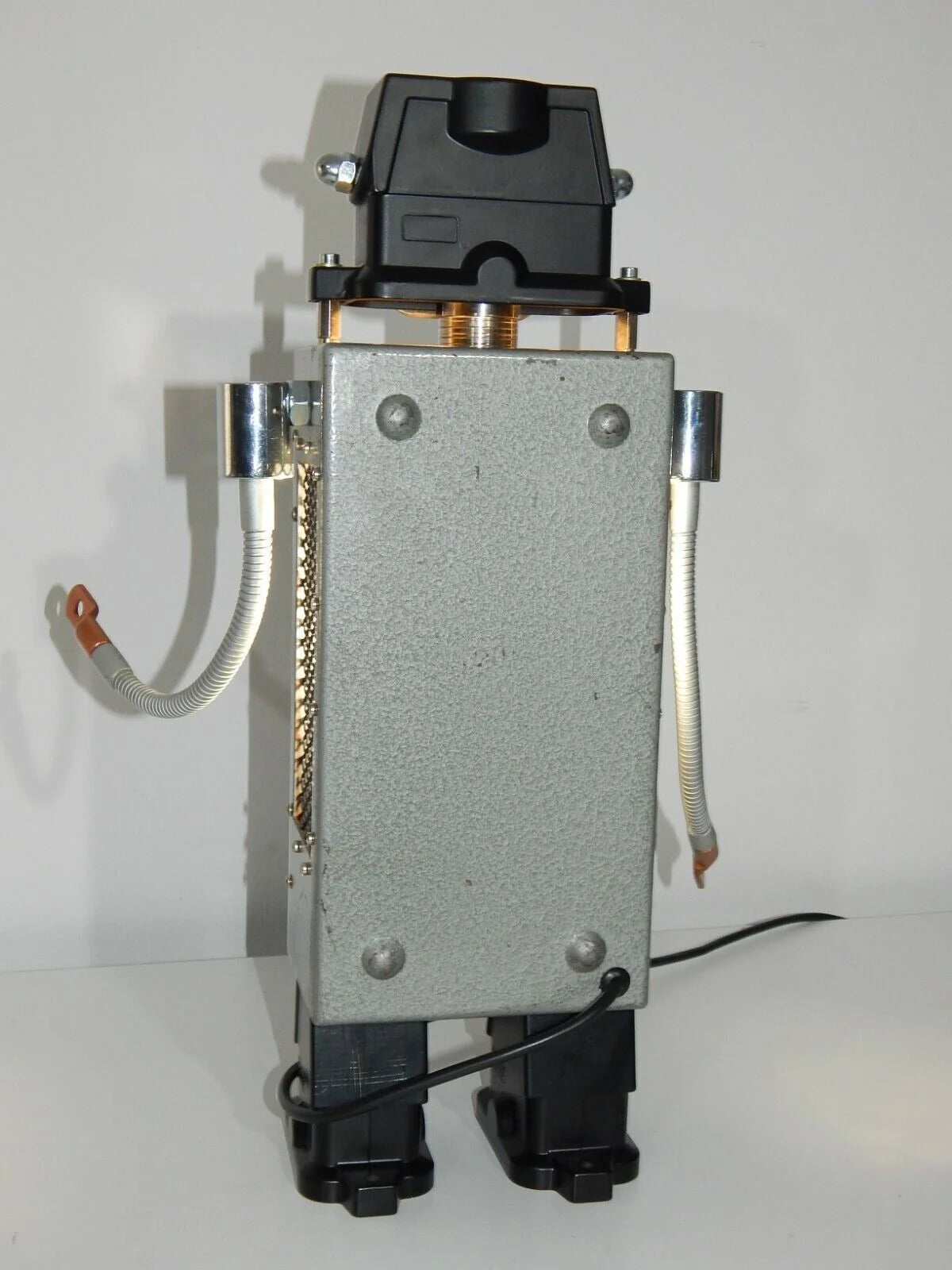 New Metal Robot Luminaire Lamp: Retro Vintage Design Industrial Style Art Deco - LUMINARY LIGHTING CO. [2]