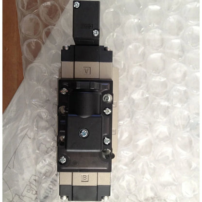New ONE SMC Elastic Sealed Solenoid Valve VFR5110-3D-04F SHIP - SMC [3]
