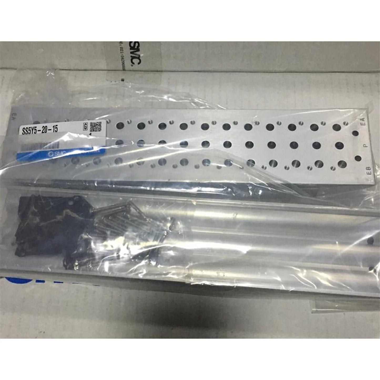 New ONE SMC SS5Y5-20-15 Electromagnetic Valve Seat - SMC [1]