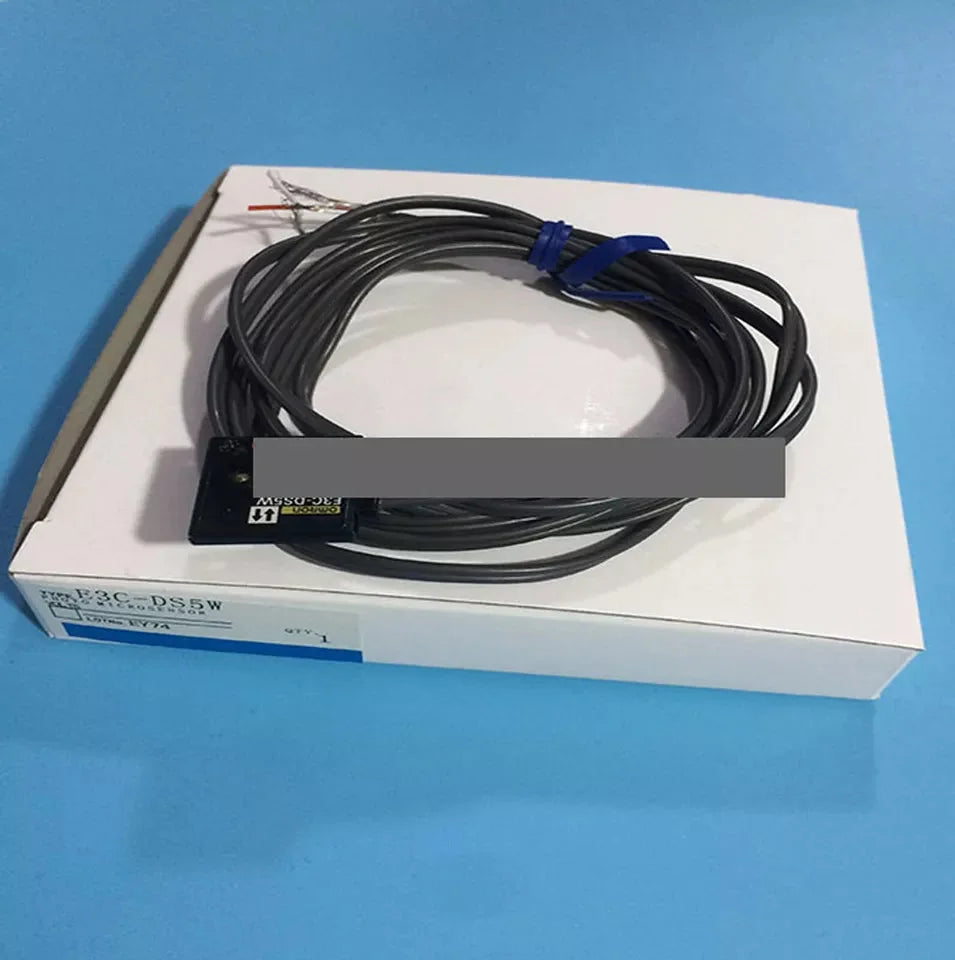 New Omron E3C-DS5W Photoelectric Switch – Reliable Switching Solution - OMRON [2]