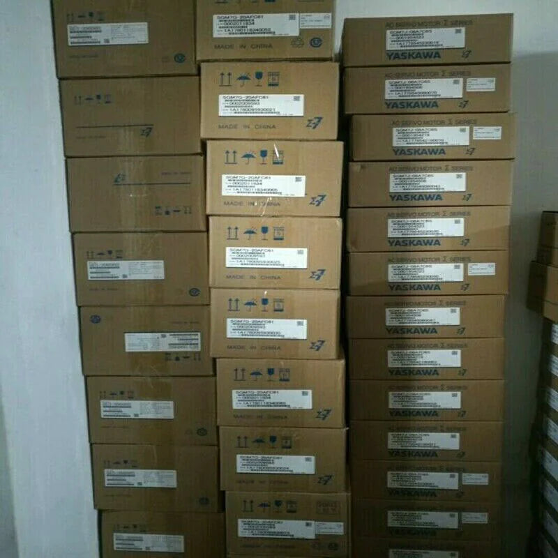 New Yaskawa SGMJ-01A3A2C Servo Motor Fast Ship - YASKAWA [6]