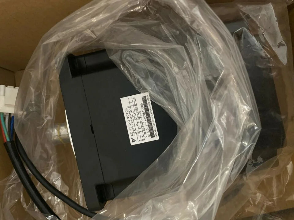 New Yaskawa SGMPS-15ACA21 Servo Motor 1PC - YASKAWA [2]