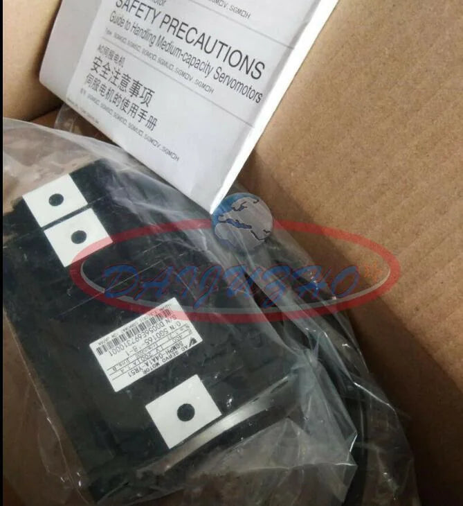 New Yaskawa Servo Motor SGMPH-04A1A-YR51 - YASKAWA [3]