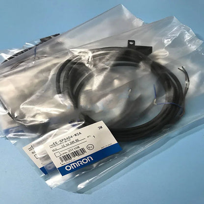 OMRON EESPX404W2A Photoelectric Switch - OMRON [1]