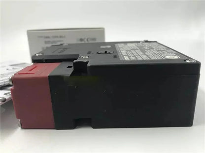OMRON Safety Door Switch D4NL2BFAB - OMRON [3]