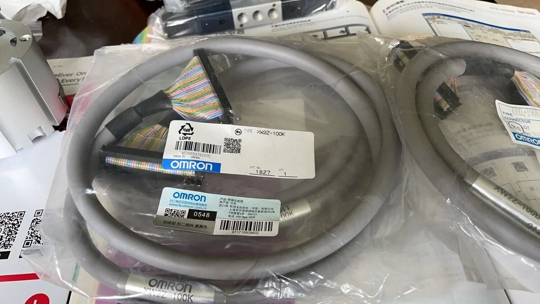 OMRON XW2Z100K Cable - OMRON [1]