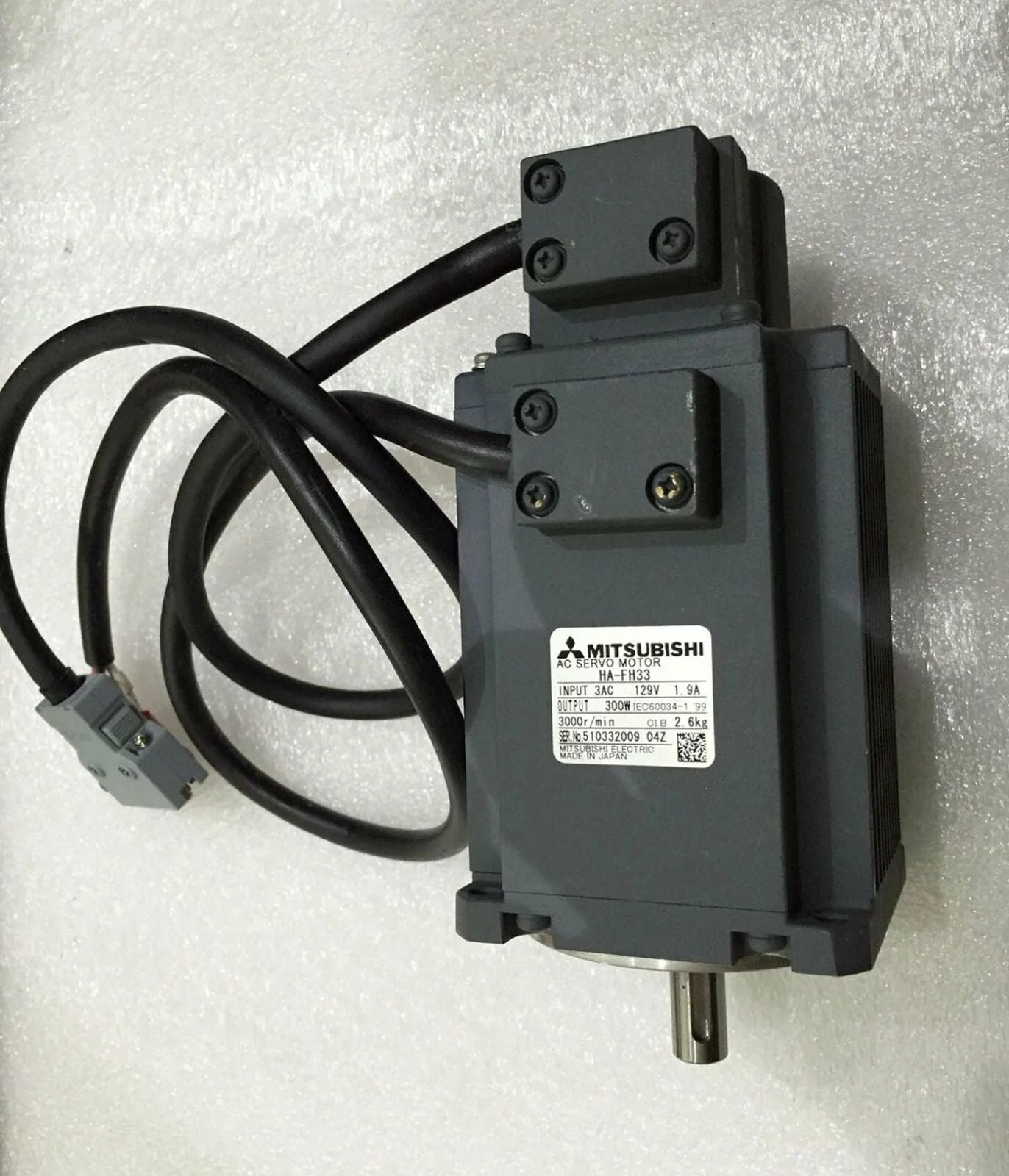 ONE Mitsubishi servo motor HA-FH33, tested and in good condition - MITSUBISHI [1]
