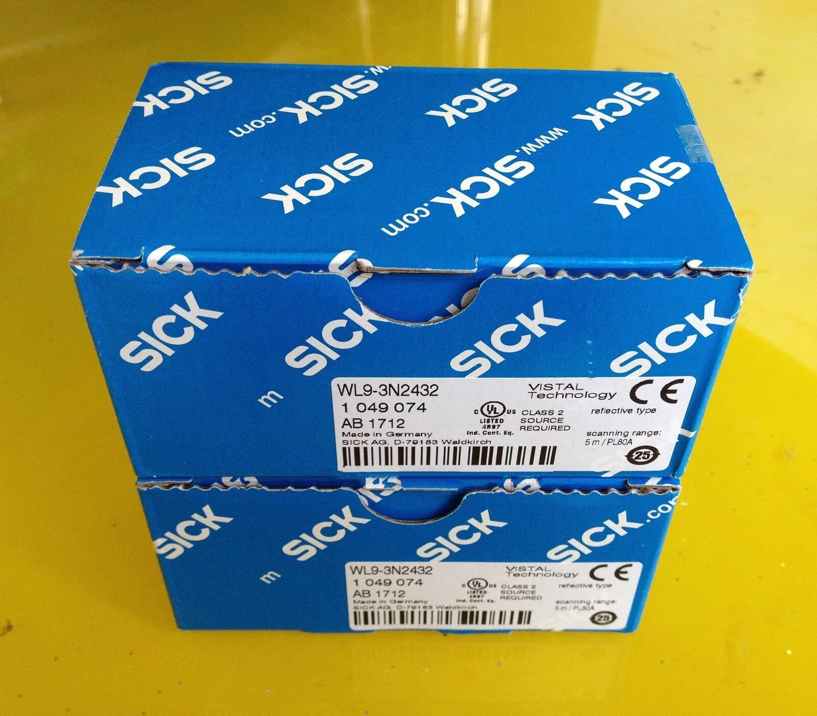 ONE SICK WL9-3N2432 photoelectric switch - SICK [2]