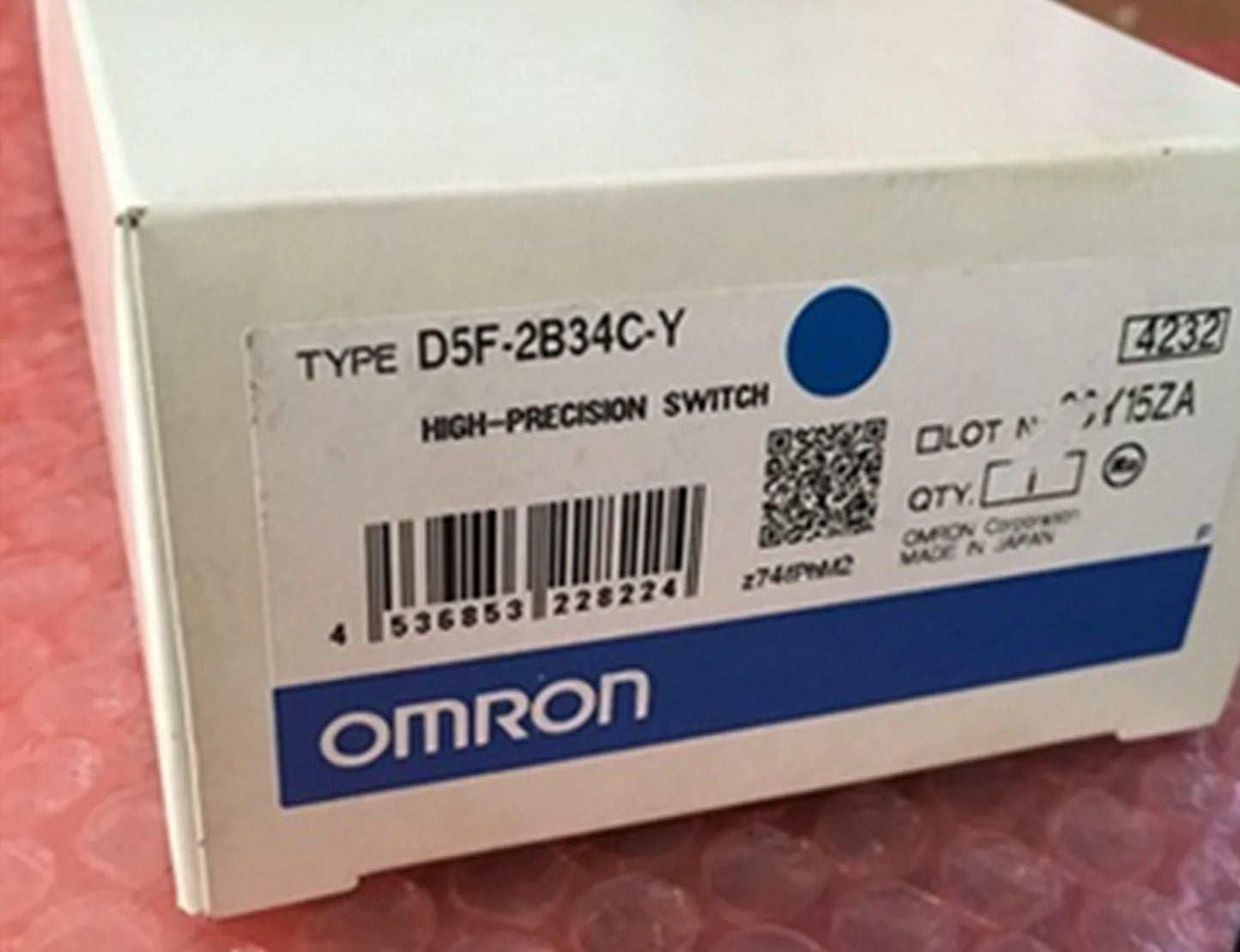 Omron D5F-2B34C-Y - OMRON [1]