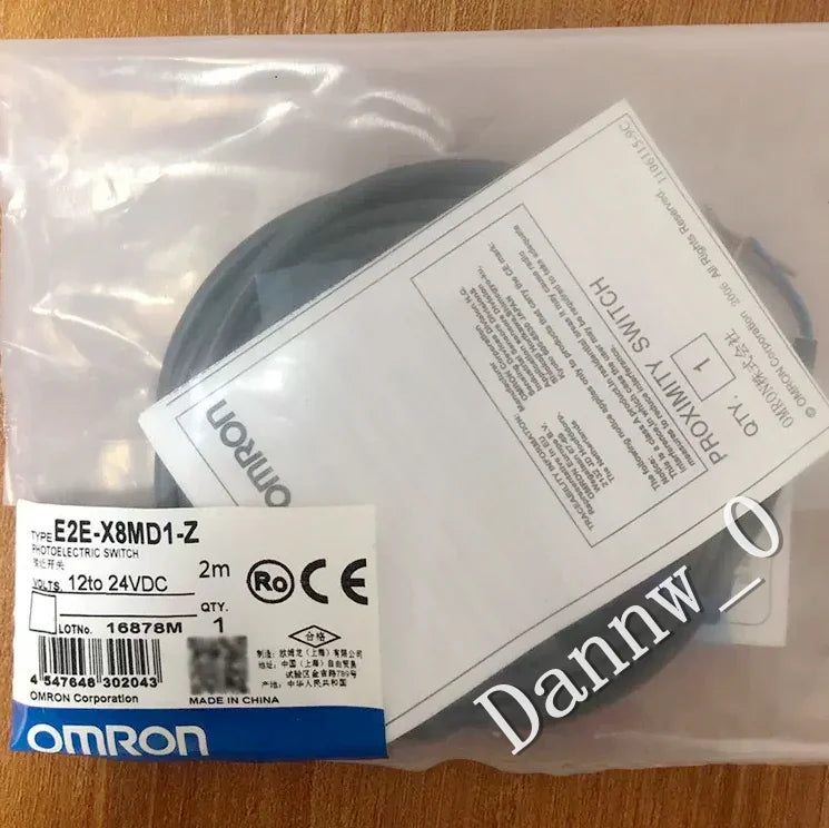 Omron E2E-X8MD1-Z Photoelectric Sensor Switch - OMRON [1]