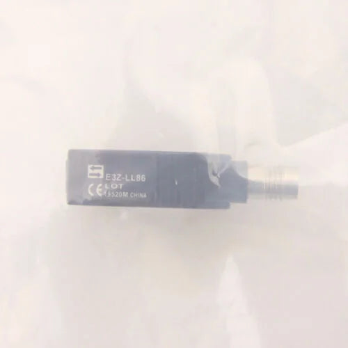 Omron E3Z-LL86 Photoelectric Sensor Switch - 1PC - OMRON [1]