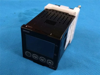 Omron E5CN-Q2MT-500 Temperature Controller AC100-240V - OMRON [2]