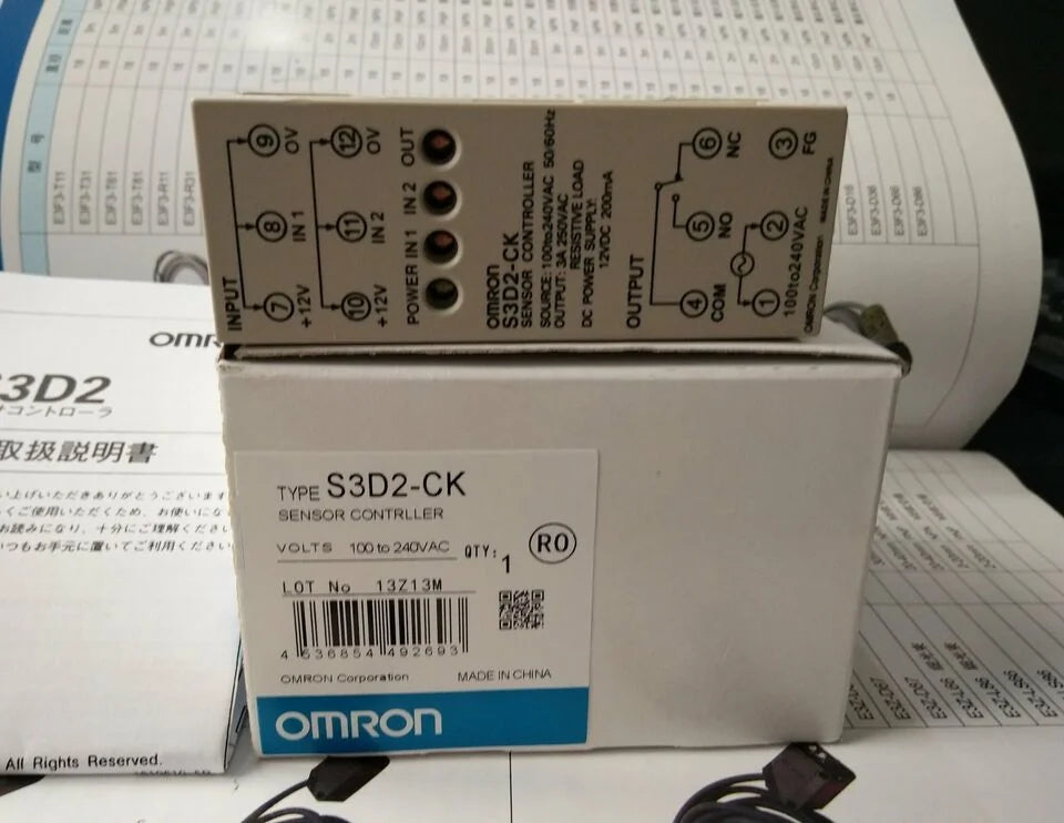 Omron S3D2CK Sensor Controller: [Model: S3D2CK] - OMRON [1]