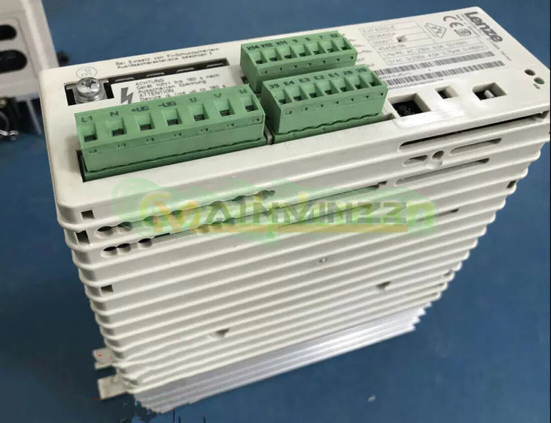 One Lenze EVF8202-E Frequency Inverter [8]