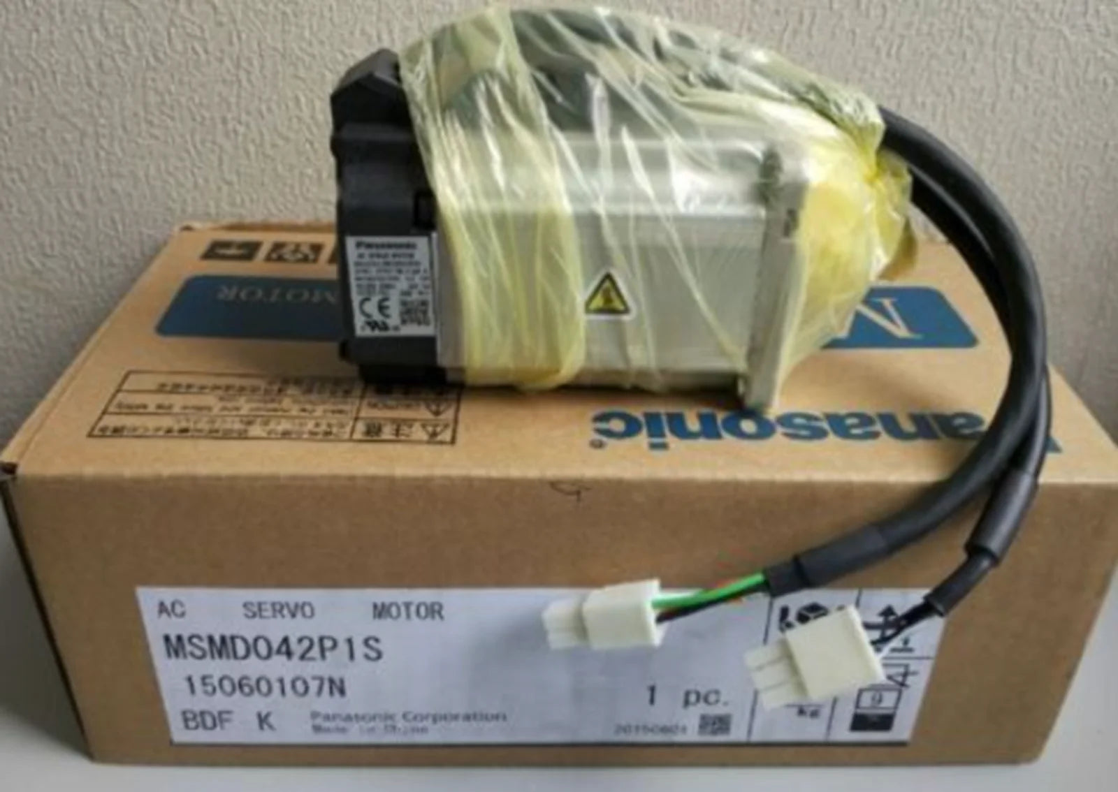 Panasonic MSMD042P1S High-Speed Servo Motor - PANASONIC [1]