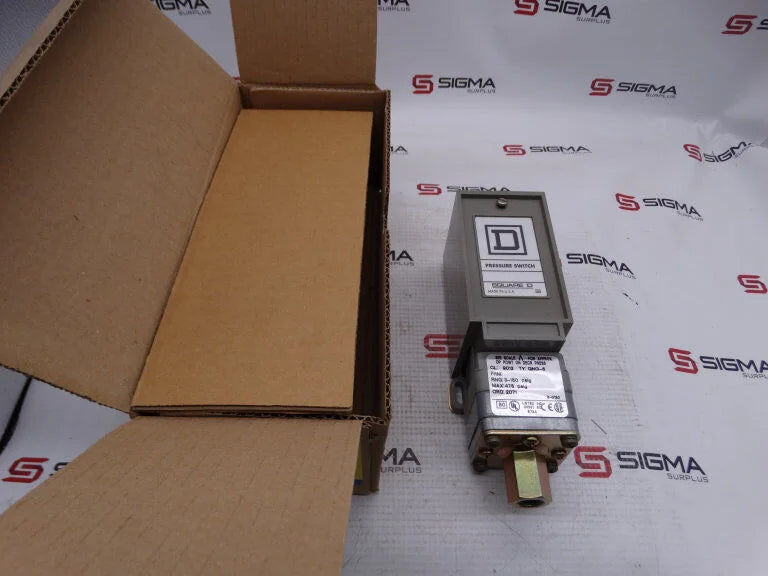 SCHNEIDER ELECTRIC 9012-GNG-5 SWITCH | High-Reliability Industrial Switch | 240V AC, 5A, Manual Control, 1000VA - SCHNEIDER ELECTRIC [2]