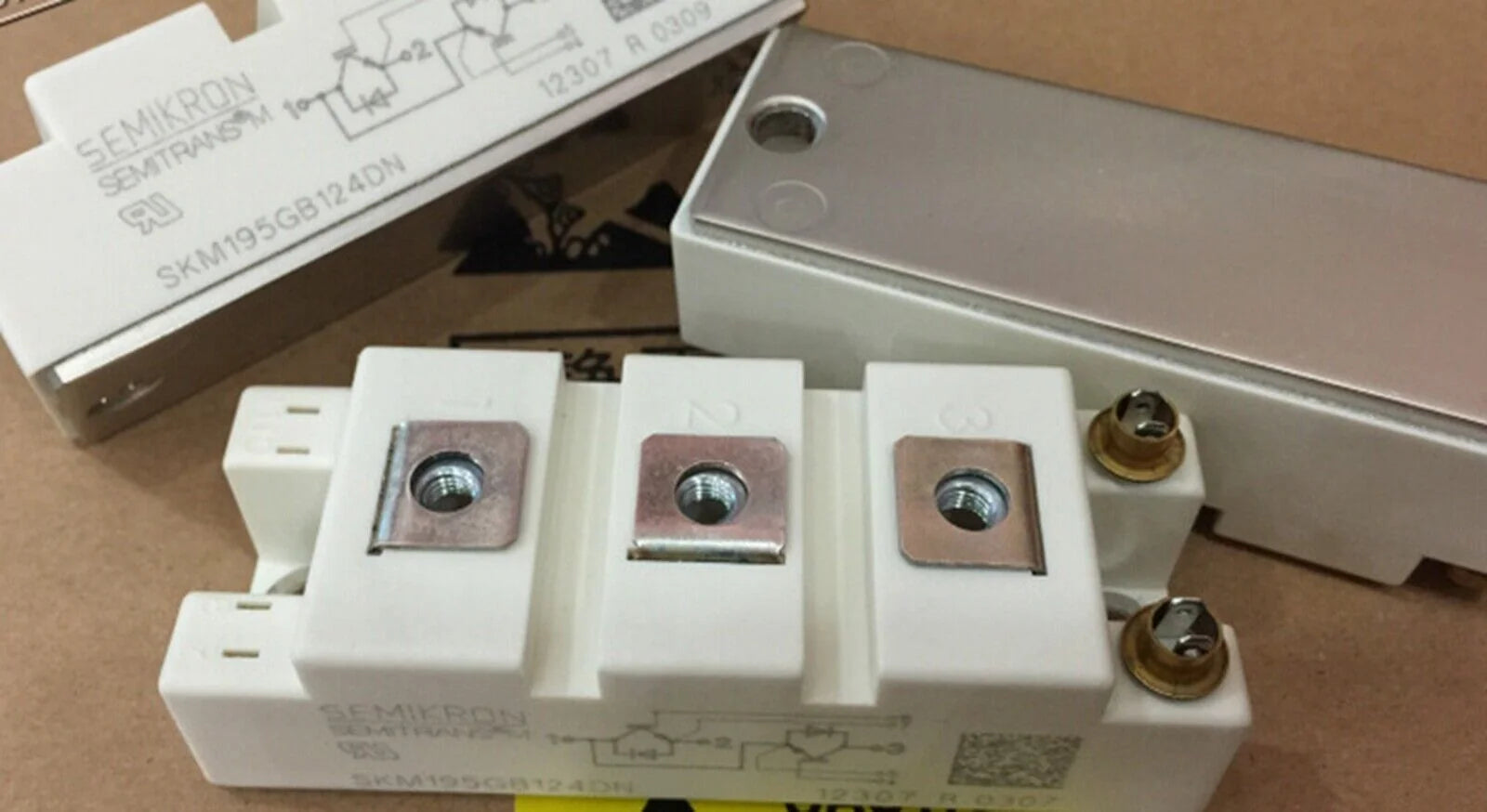 SEMIKRON Power Module SKM195GB124DN - SEMIKRON [1]