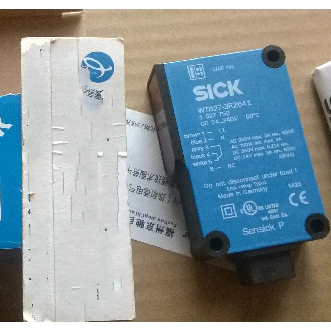 SICK WTB27-3R2641 Photoelectric Switch, 1 PC, 1-Year Warranty - SICK [1]