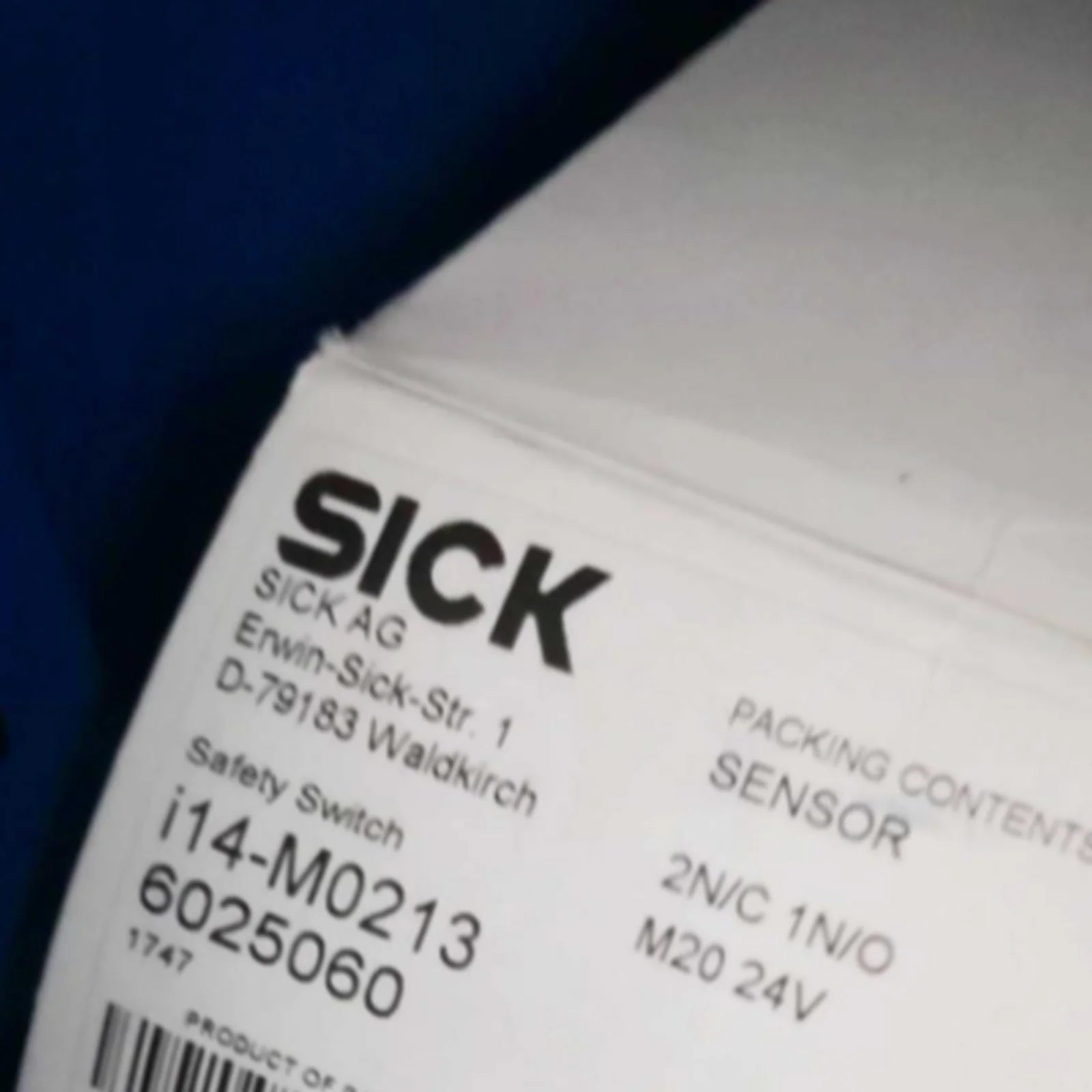 SICK i14-M0213 Safety Lock Switch | Industrial Security Switch | tamper resistant | high performance - SICK [1]