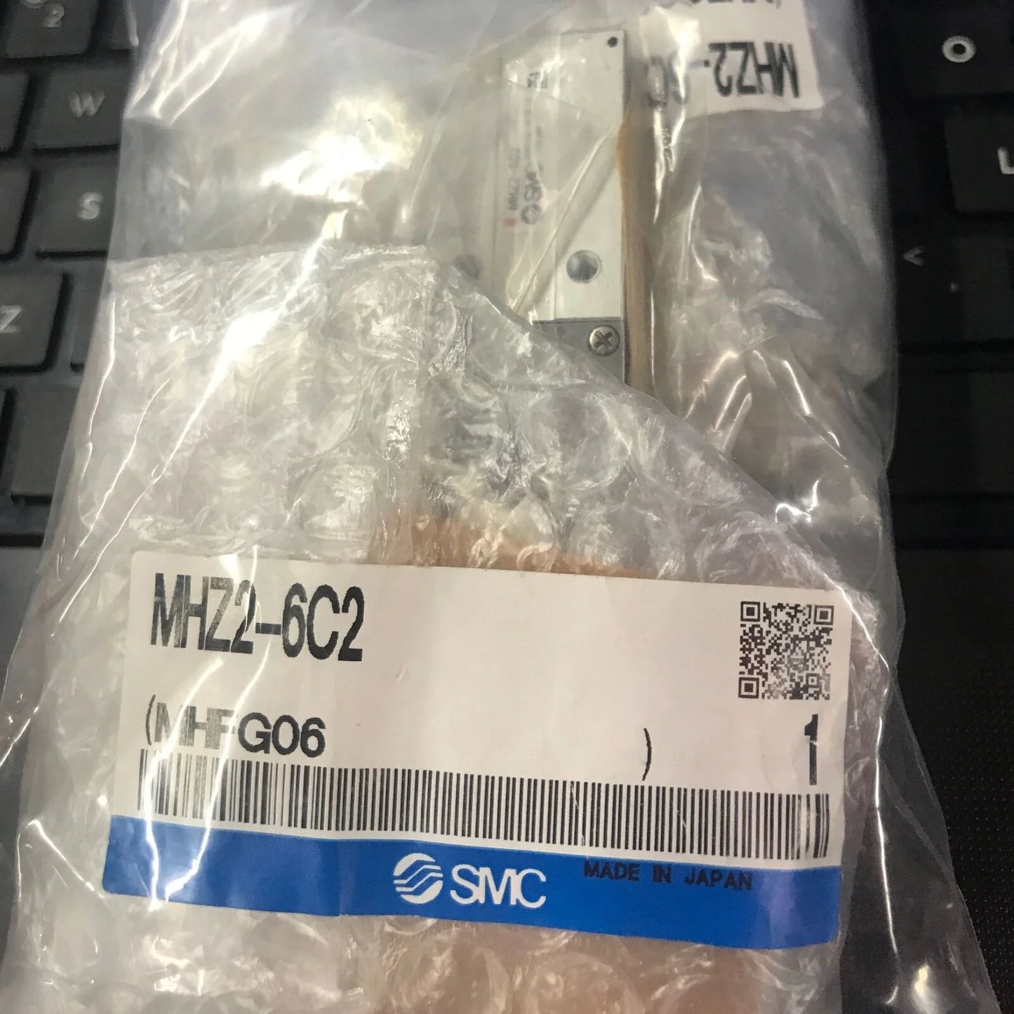 SMC MHZ2-6C2 Finger Cylinder 1-Year Warranty - SMC [1]