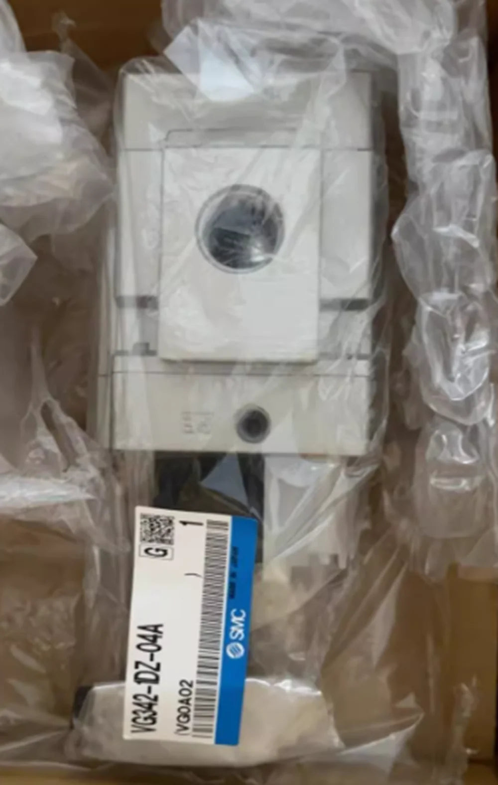 SMC VG342-1DZ-04A Pneumatic Solenoid Valve 100VAC 50/60Hz - SMC [1]