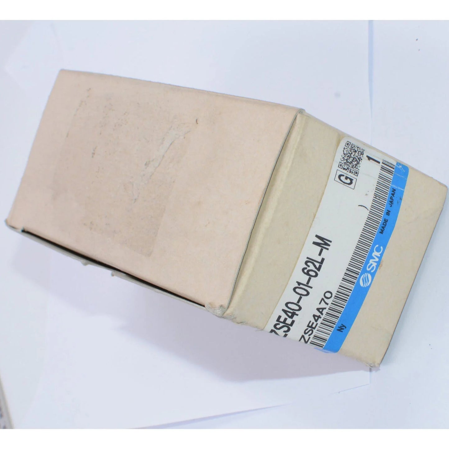 SMC ZSE40-01-62L-M Pressure Sensor 1PC - SMC [2]