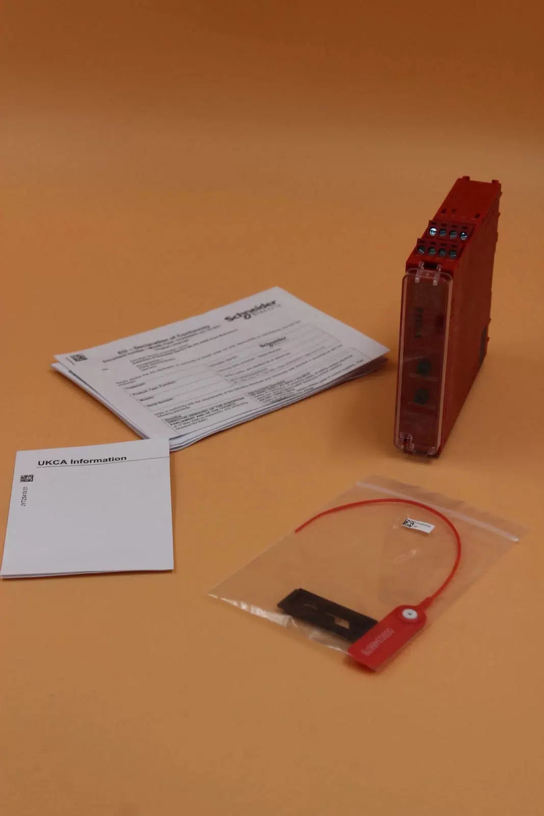 | Schneider Electric | XPSUAF13AP | #E [4]