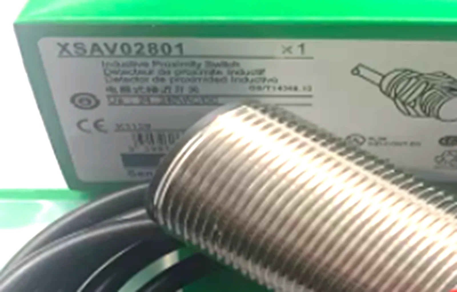 Schneider XSAV02801 Nickel Plated Inductive Proximity Sensor 10mm - SCHNEIDER ELECTRIC [1]