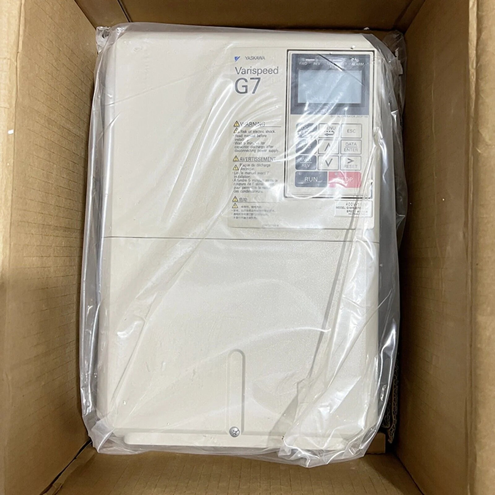 YASKAWA CIMR-G7A4011 Inverter Model YASKAWA CIMR-G7A4011, 7kVA, 4011W, 220V-380V, 50Hz, 4 Outputs - YASKAWA [1]