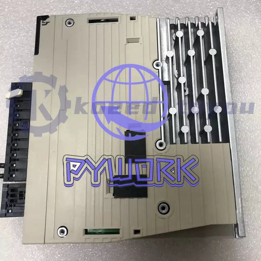 YASKAWA SGDV-R90A01A SGDVR90A01A Servo (1PCS) [4]