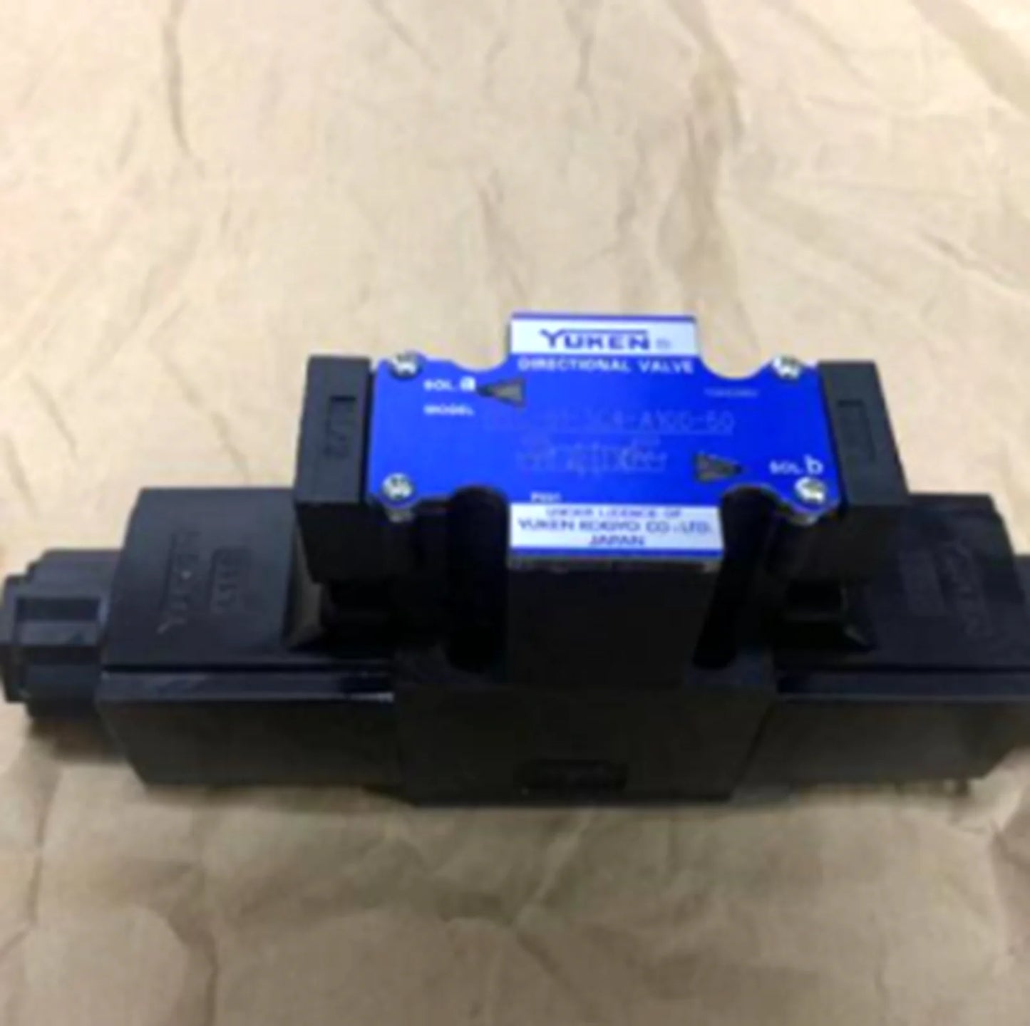 YUKEN DSG-01-3C4-A100-60 hydraulic directional control valve - YUKEN [1]