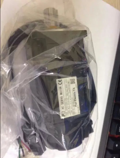 Yaskawa SGM-08A3TE11 Servo Motor 1PC SGM08A3TE11 // [2]