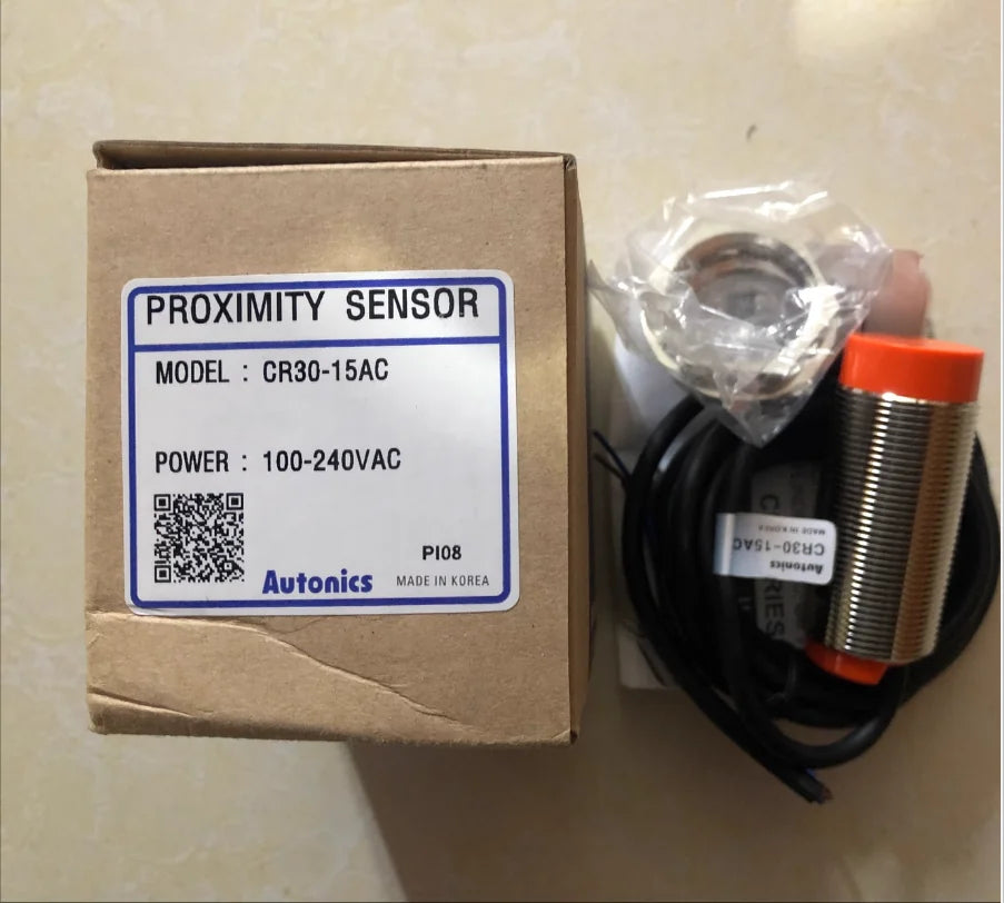 new 1PC Autonics CR30-15AC Proximity Switch CR3015AC - AUTONICS [1]