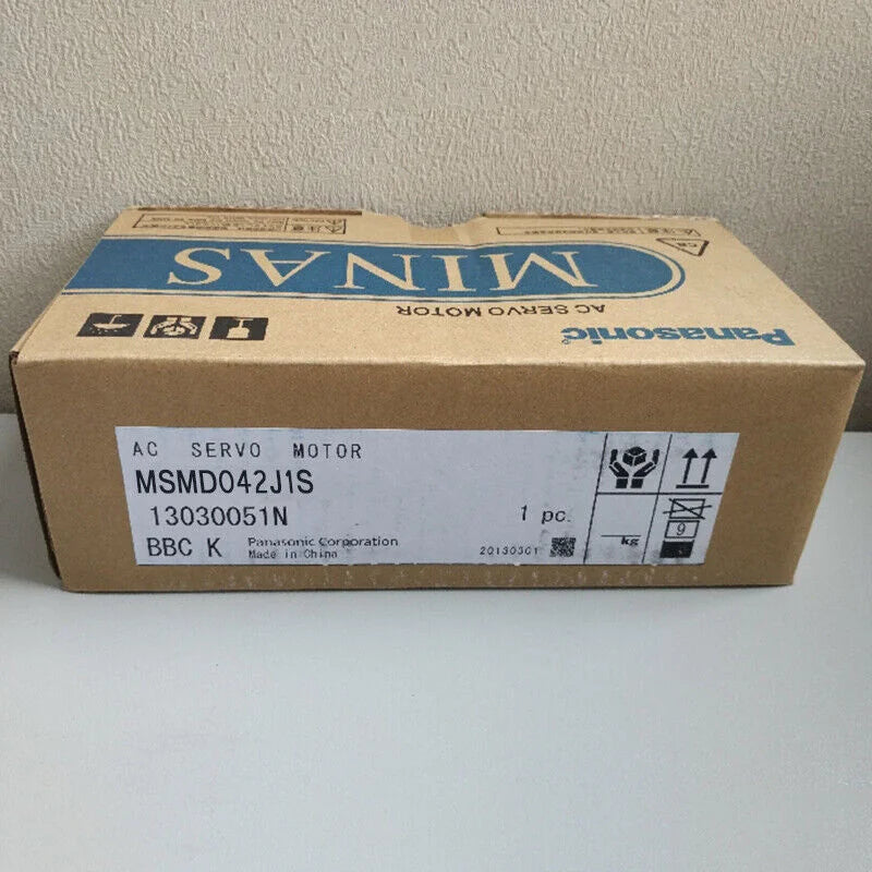 new 1PC For Panasonic servo motor MSMD042J1S - PANASONIC [1]