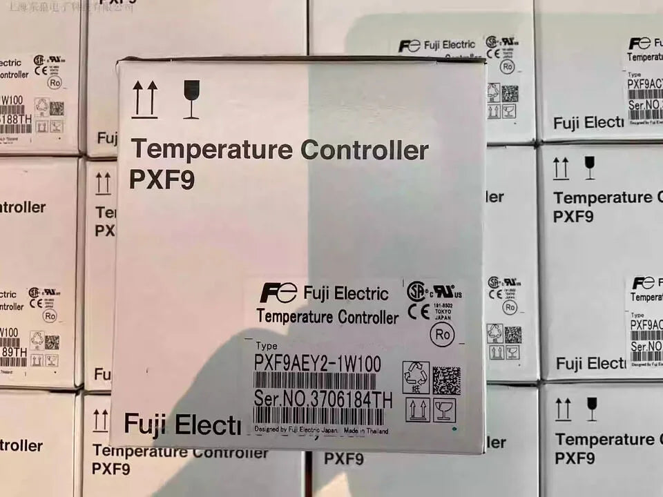new 1PC Fuji PXF9AEY2-1W100 Temperature Controller PXF9AEY21W100 - FUJI [1]