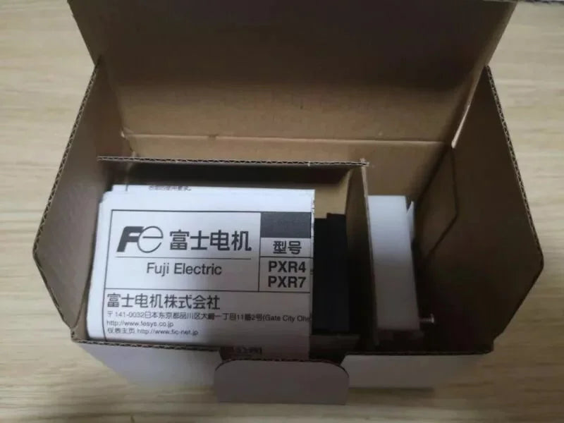 new 1PC Fuji PXR4TCY1-8W000-C Temperature Controller PXR4TCY18W000C In Box - FUJI [4]