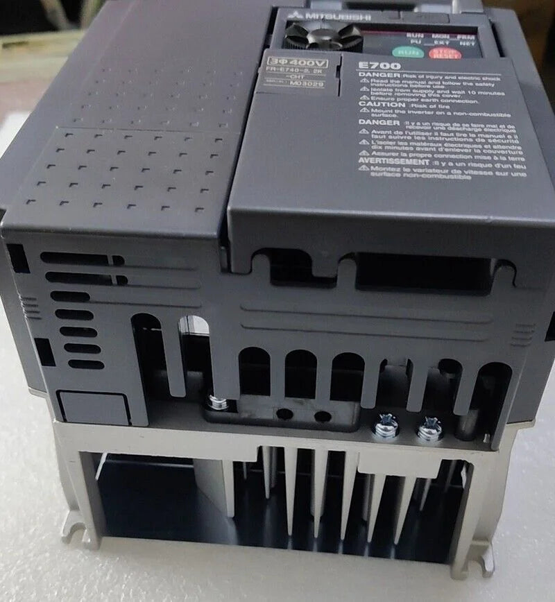 new 1PC Mitsubishi FR-E740-2.2K-CHT Inverter ping FRE74022KCHT - MITSUBISHI [3]