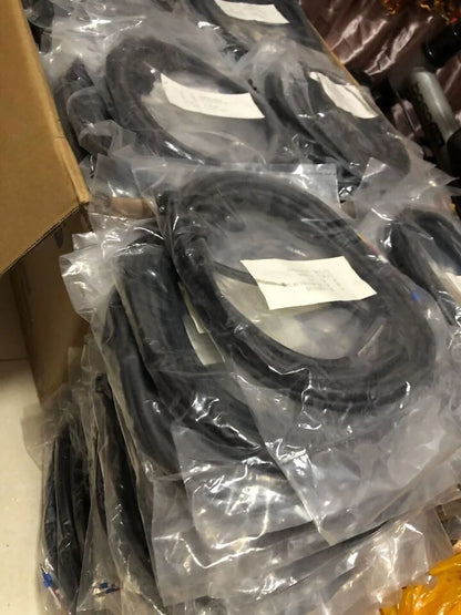 new 1PC Mitsubishi MR-J3ENCBL10M-A1-L Cable MRJ3ENCBL10MA1L - MITSUBISHI [1]