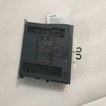new 1PC Mitsubishi MR-J3-100A-RJ070 Servo Drive In Box ping - MITSUBISHI [2]