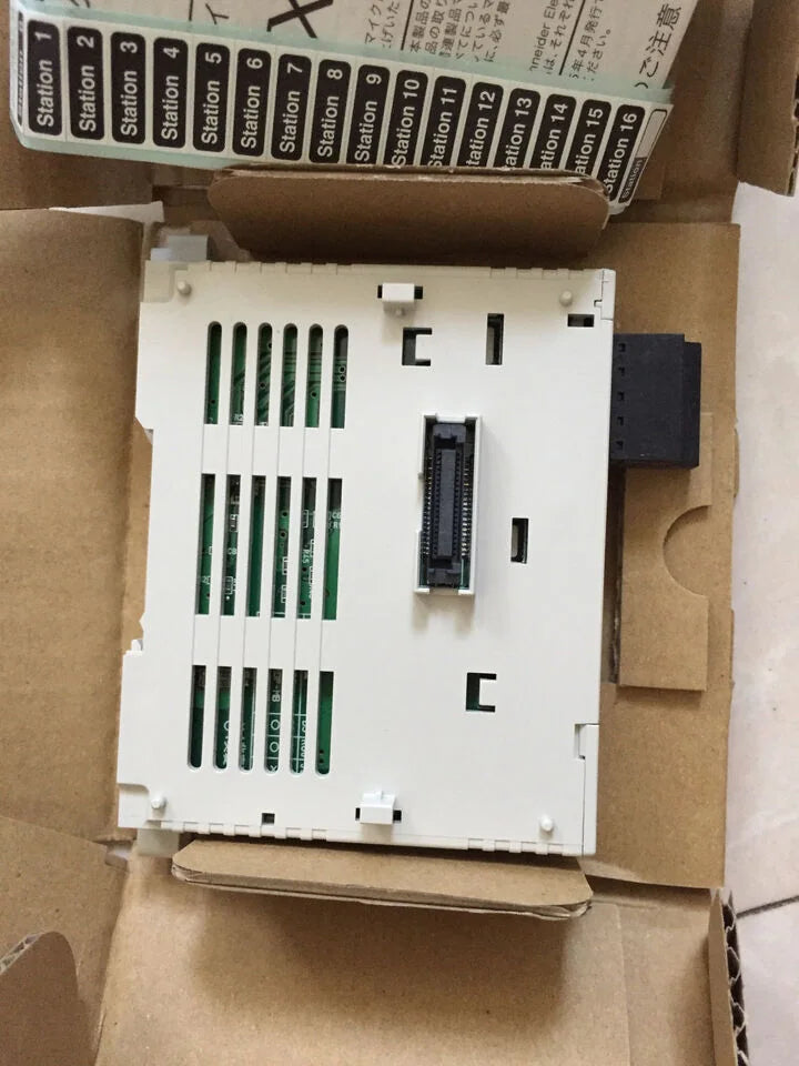 new 1PC Mitsubishi PLC ADAPTOR UNIT FX3U-485ADP-MB FX3U485ADPMB - MITSUBISHI [1]