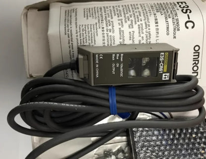 new 1PC Omron E3C-CR61 Photoelectric Sensor E3CCR61 In Box - OMRON [1]