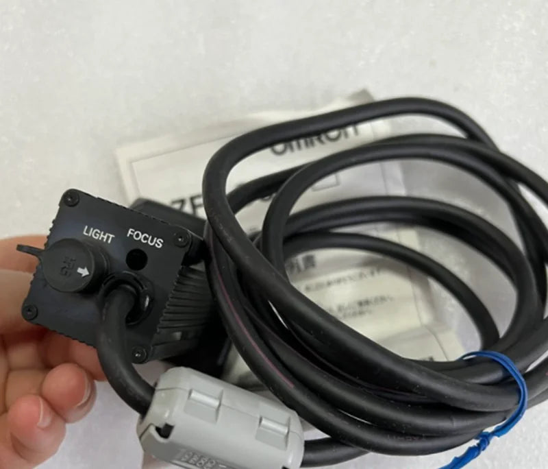 new 1PC Omron ZFV-SC50 Vision Sensor Switch ZFVSC50 ping - OMRON [4]