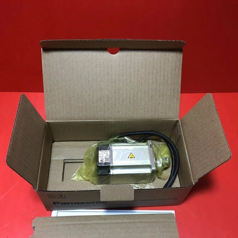 new 1PC Panasonic MSMD042P1U AC Servo Motor In Box ping - PANASONIC [1]