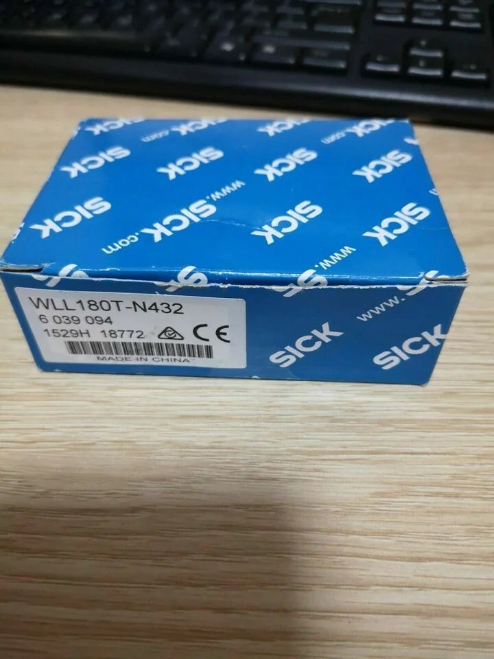 new 1PC SICK WLL180T-N432 Fiber Amplifierr WLL180TN432 - SICK [1]