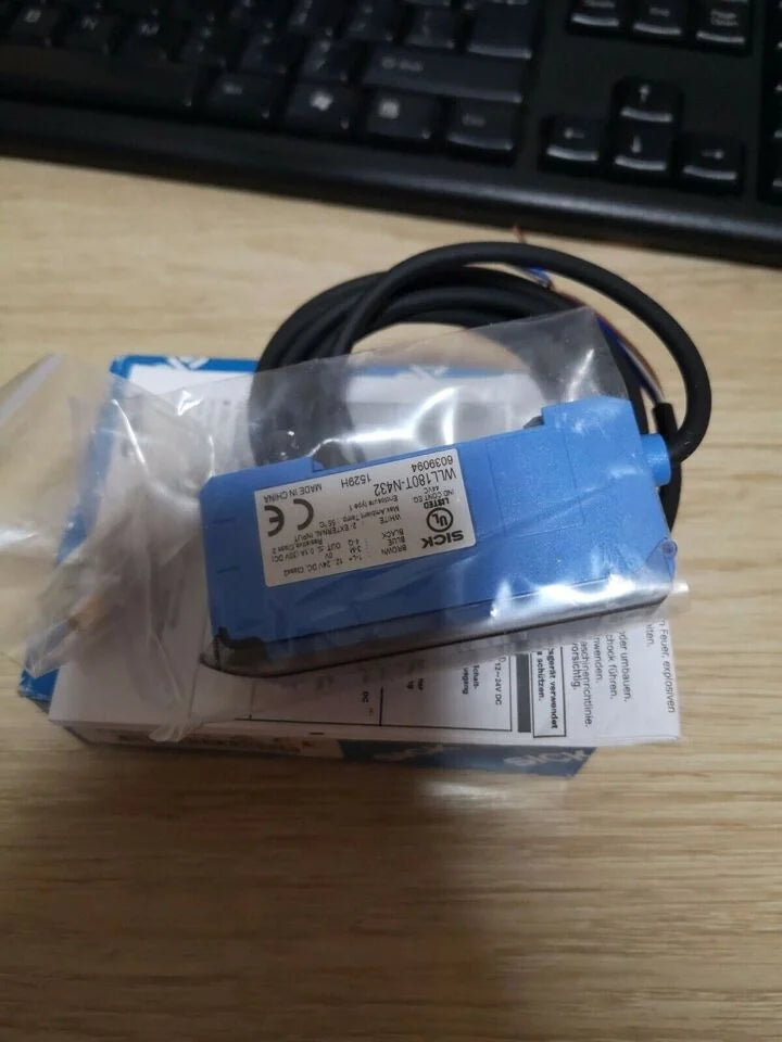 new 1PC SICK WLL180T-N432 Fiber Amplifierr WLL180TN432 - SICK [3]
